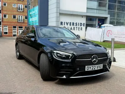 Usado Mercedes E300 AMG line 2022 Preto Sedan