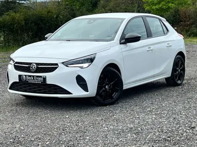 Usado Vauxhall Corsa Edition 75 CV (55 kW) 2022 Blanco Utilitario