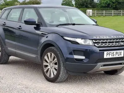 Begagnad Land Rover Range Rover evoque Pure 190 HK (139 kW) 2015 Halvkombi