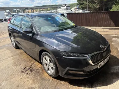 Used Skoda Octavia SE First Edition 110 HP (80 kW) 2021 Black Estate