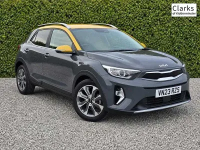Used Kia Stonic 99 HP (72 kW) 2023 Grey SUV