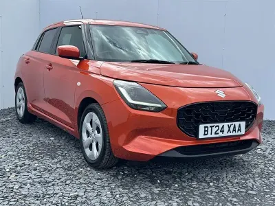 Begagnad Suzuki Swift 82 HK (60 kW) 2024 Orange Halvkombi
