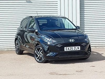 Begagnad Hyundai i10 Premium 2025 Svart Halvkombi