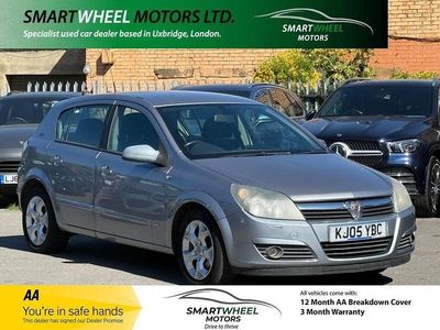 Used Vauxhall Astra 2005 Silver Hatchback