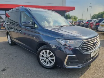 Used Ford Grand Tourneo Connect Titanium 122 HP (89 kW) 2023 Blue MPV