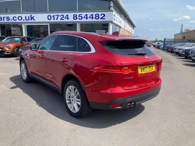 Used Jaguar F-Pace Portfolio 180 HP (132 kW) 2017 Red SUV