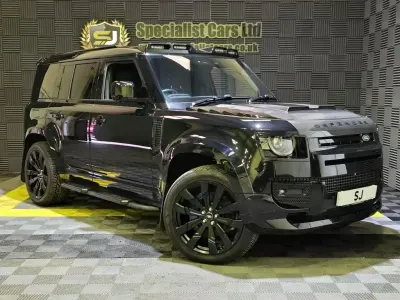Usado Land Rover Defender HSE Dynamic 2023 Preto SUV