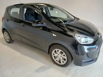 Used Hyundai i10 SE 67 HP (49 kW) 2018 Black Hatchback