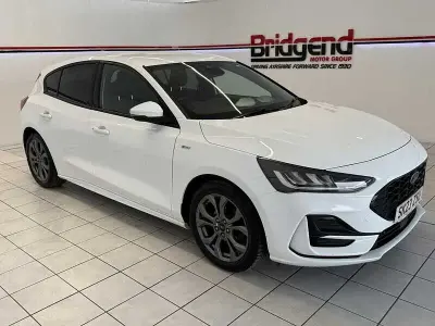 Used Ford Focus ST-Line 2023 White Hatchback