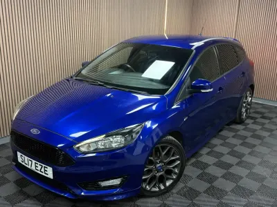 Begagnad Ford Focus ST-Line 125 HK (91 kW) 2017 Blå Halvkombi