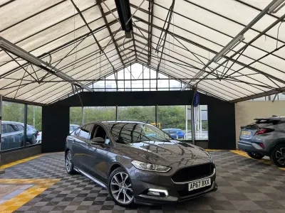 Second-hand Ford Mondeo ST-Line X 210 CP (154 kW) 2017 Gri Hatchback