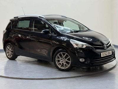 Black Used 2013 Toyota Verso MPV | £10,750 (Fair price)