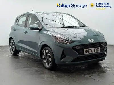 Used Hyundai i10 Advanced 2024 Green Hatchback