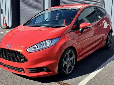 Used Ford Fiesta ST 2015 Orange Hatchback