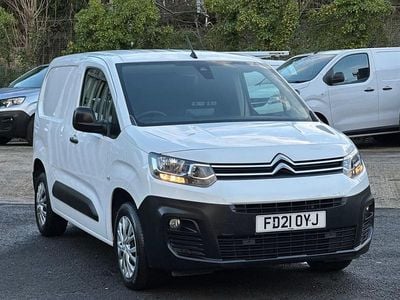 Used Citroën Berlingo 100 HP (73 kW) 2021 White MPV