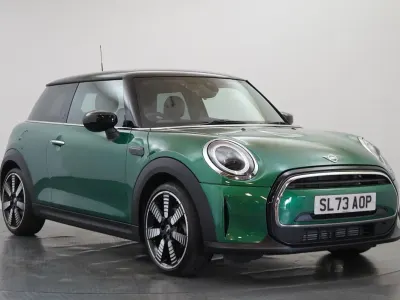 Used Mini Cooper Exclusive 134 HP (98 kW) 2023 Green Hatchback