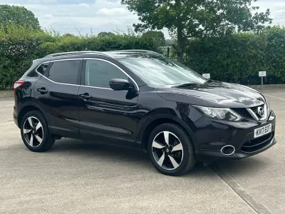 Used Nissan Qashqai N-Connecta 110 HP (80 kW) 2017 Black SUV
