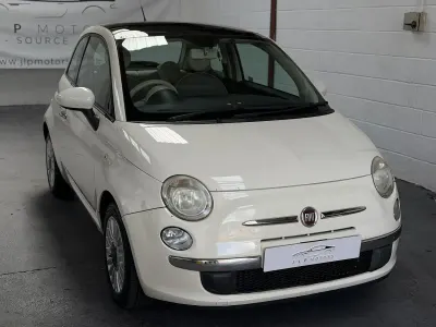 Used Fiat 500 Lounge 69 HP (50 kW) 2010 White Hatchback