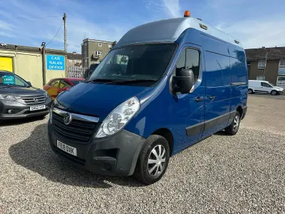 Used Vauxhall Movano 145 HP (106 kW) 2019 Blue MPV