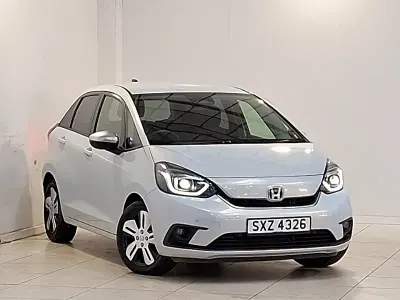 Used Honda Jazz Hybrid 109 HP (80 kW) 2023 White Hatchback