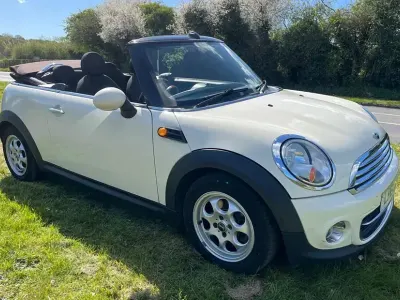 Begagnad Mini Cooper 122 HK (89 kW) 2011 Halvkombi