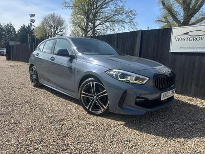 Begagnad BMW 118 M Sport 2022 Grå Halvkombi