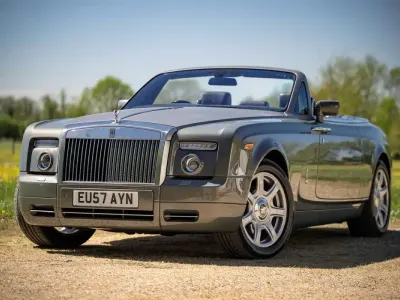 Usado Rolls Royce Phantom 460 HP (338 kW) 2008 Verde Coupé