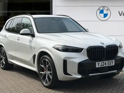Usado BMW X5 M Sport 298 CV (219 kW) 2024 Blanco SUV