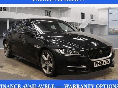 Begagnad Jaguar XE R-Sport 200 HK (147 kW) 2018 Svart Sedan