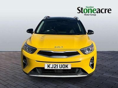 Used Kia Stonic 100 HP (73 kW) 2021 Yellow SUV