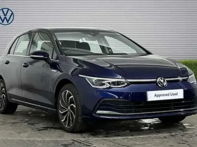 Used VW Golf VIII Style 150 HP (110 kW) 2023 Blue Hatchback