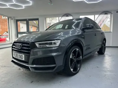 Usado Audi Q3 Black Edition 184 HP (135 kW) 2018 Cinzento SUV