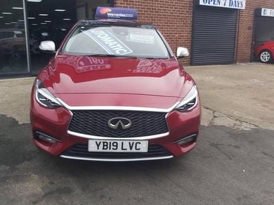 Used Infiniti Q30 Luxe 2019 Red Hatchback