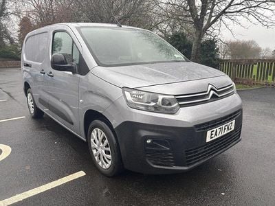 Used Citroën Berlingo 100 HP (73 kW) 2021 Grey MPV