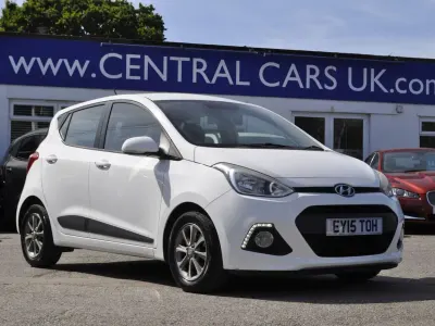 Used Hyundai i10 Premium 2015 White Hatchback
