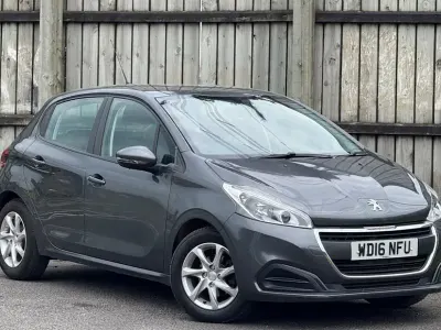 Gebraucht Peugeot 208 Active 2016 Grau Kleinwagen