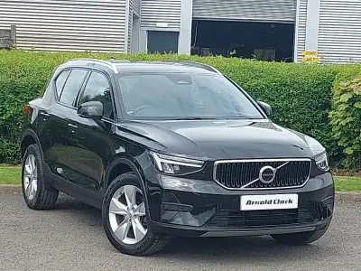 Usado Volvo XC40 Core 163 CV (119 kW) 2023 Negro SUV