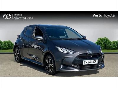 Used Toyota Yaris Hybrid Design 116 HP (85 kW) 2024 Grey Hatchback