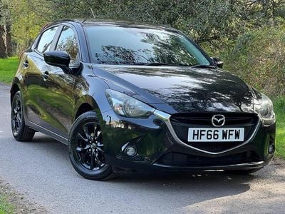 Begagnad Mazda 2 Edition 90 HK (66 kW) 2016 Svart Halvkombi