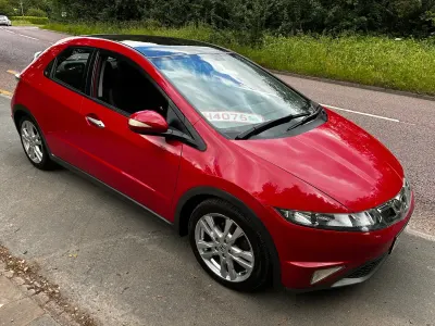 Used Honda Civic ES 140 HP (102 kW) 2010 Red Hatchback