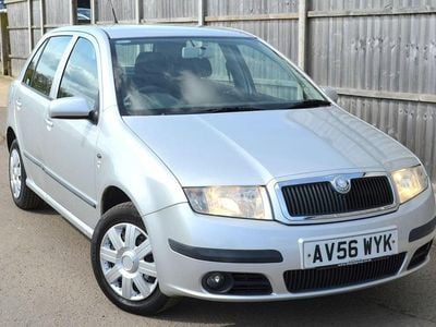 Used Skoda Fabia Ambiente 64 HP (47 kW) 2006 Silver Hatchback