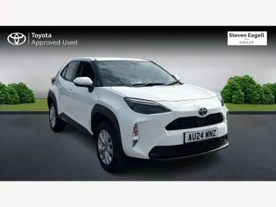 Used Toyota Yaris Hybrid 2024 White Hatchback