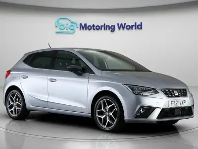 Begagnad Seat Ibiza XCELLENCE Lux 110 HK (80 kW) 2021 Silver Halvkombi