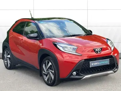 Used Toyota Aygo X 72 HP (52 kW) 2024 Red SUV