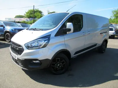 Używany Ford Transit Custom 130 KM (95 kW) 2023 Srebrny Van