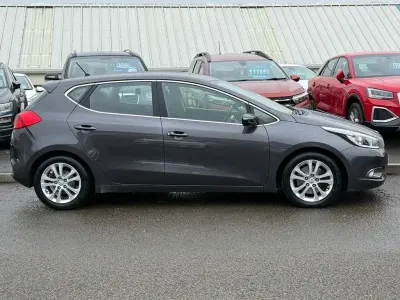 Used Kia Ceed 126 HP (92 kW) 2015 Silver Hatchback