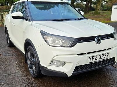 Used Ssangyong (KGM) Tivoli 130 HP (95 kW) 2015 White SUV