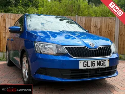 Used Skoda Fabia SE 90 HP (66 kW) 2016 Blue Estate