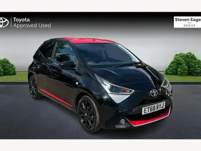 Used Toyota Aygo x-press 69 HP (50 kW) 2018 Black Hatchback