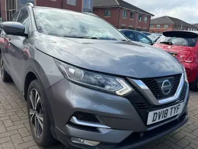 Used Nissan Qashqai N-Connecta 116 HP (85 kW) 2018 Grey SUV